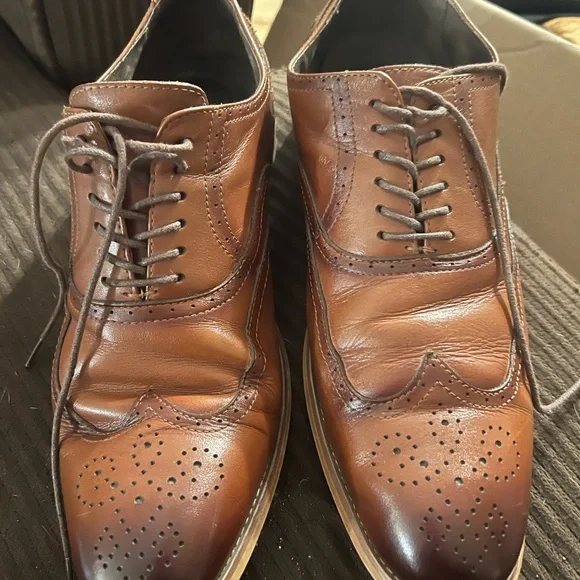 Stacy Adam's men's shoes wore a couple times 
Leather - Picture 6 of 6